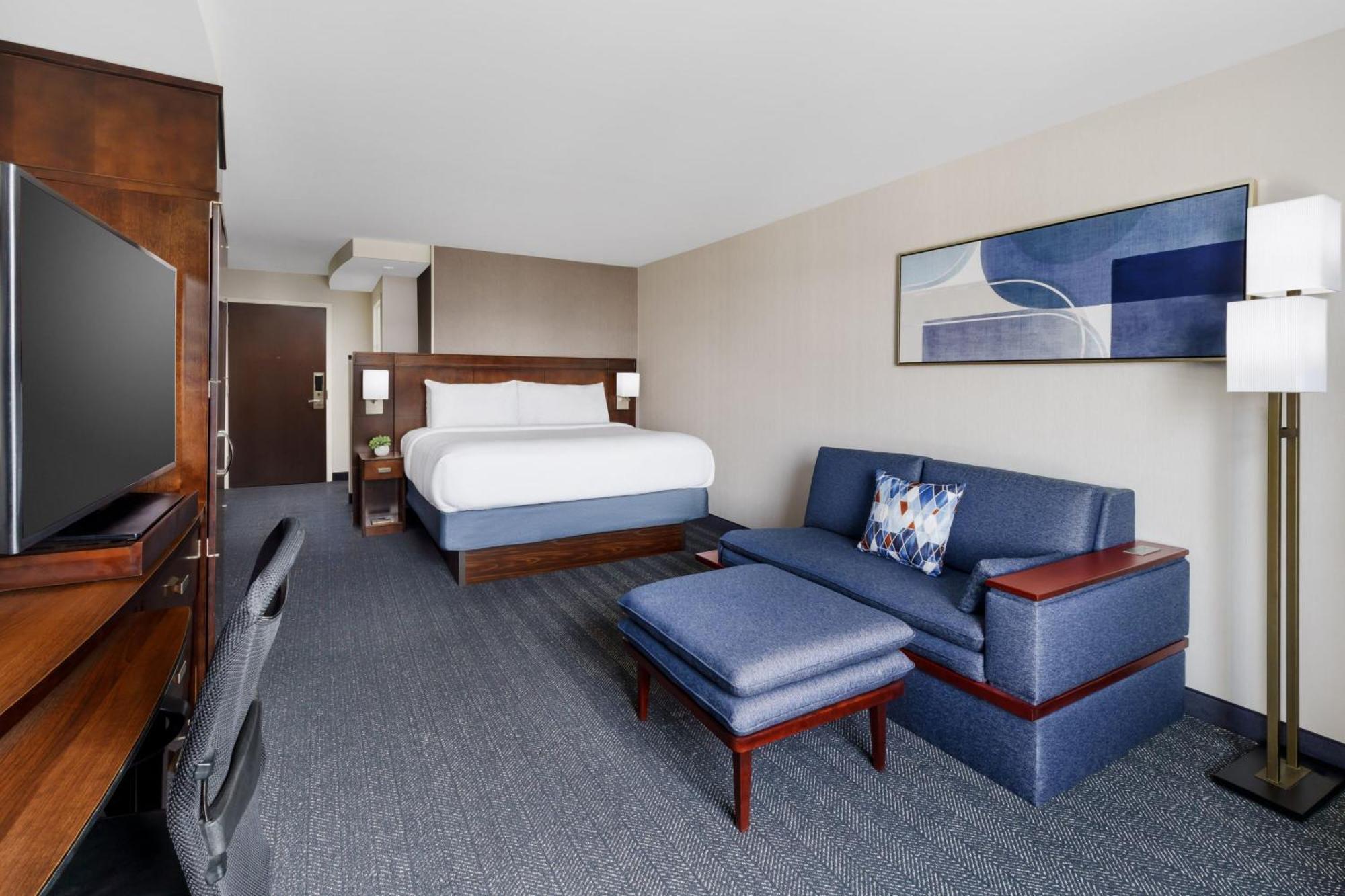 Courtyard Keene Downtown Екстер'єр фото