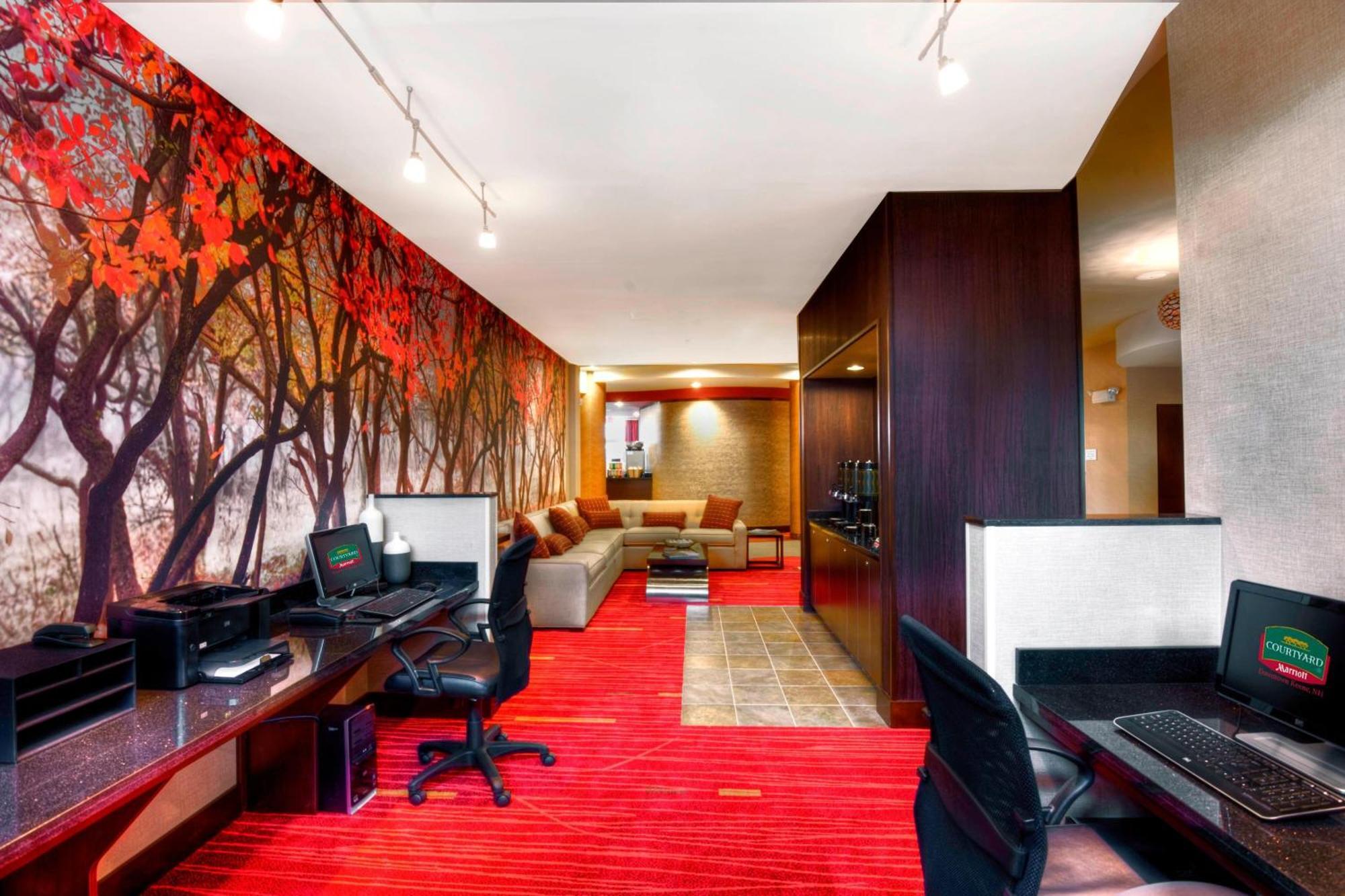 Courtyard Keene Downtown Екстер'єр фото