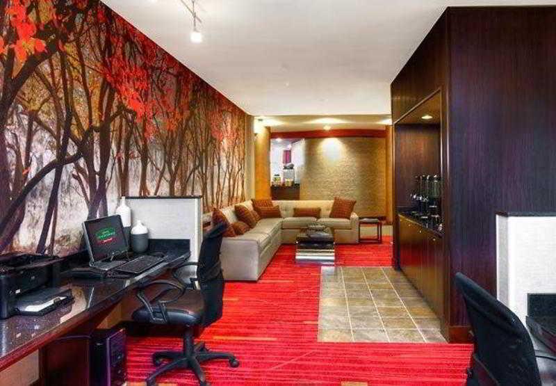 Courtyard Keene Downtown Екстер'єр фото